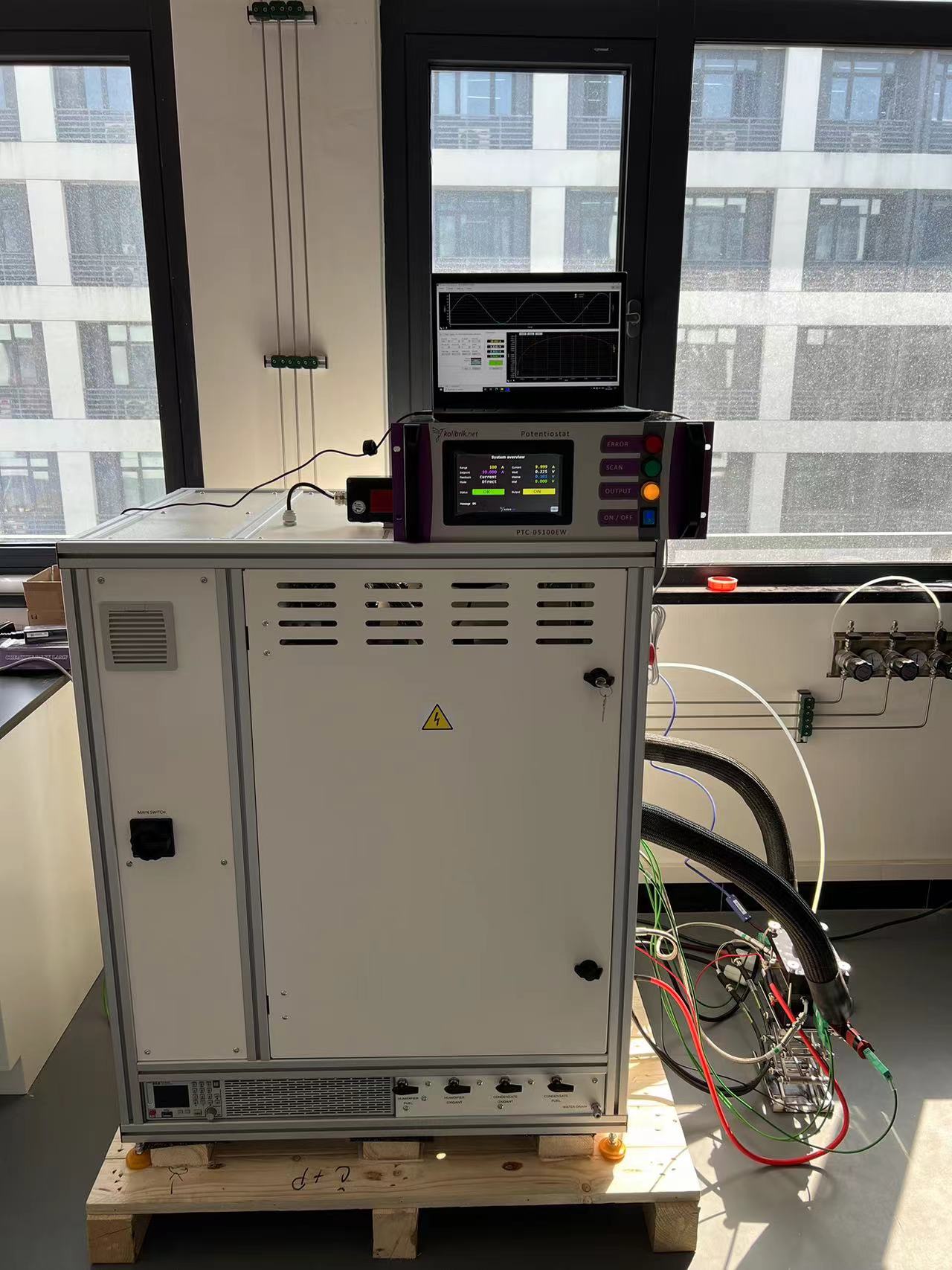 100W燃料電池測試臺+100A電化學工作站安裝(圖1)